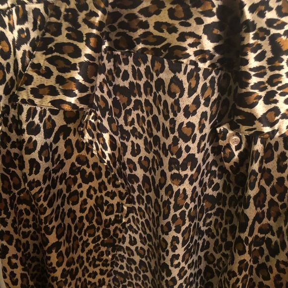 Leopard button down - Picture 2 of 6